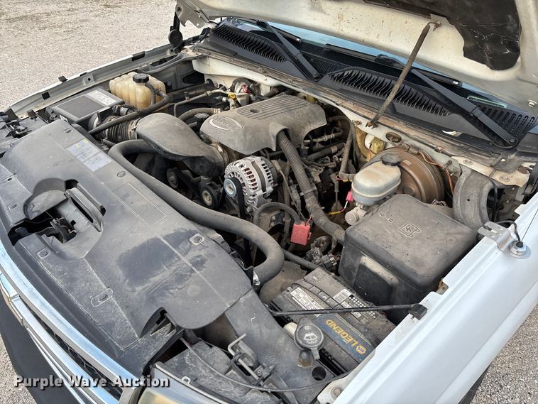 image for item FG0183 2006 Chevrolet Silverado 1500 pickup truck