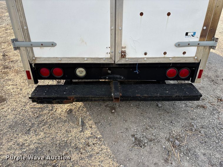image for item FG0184 2001 Ford E350 utility van