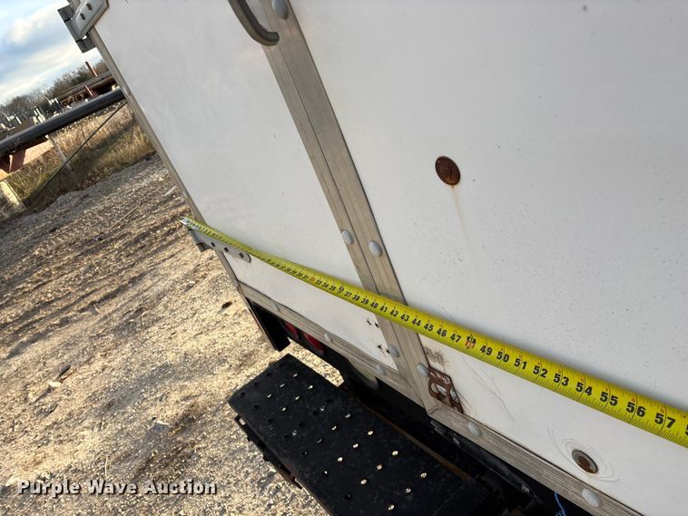 image for item FG0184 2001 Ford E350 utility van