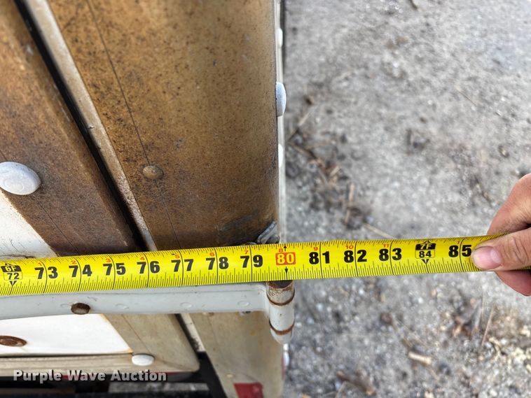image for item FG0184 2001 Ford E350 utility van