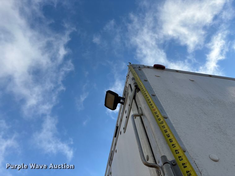 image for item FG0184 2001 Ford E350 utility van