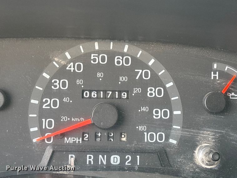 image for item FG0184 2001 Ford E350 utility van
