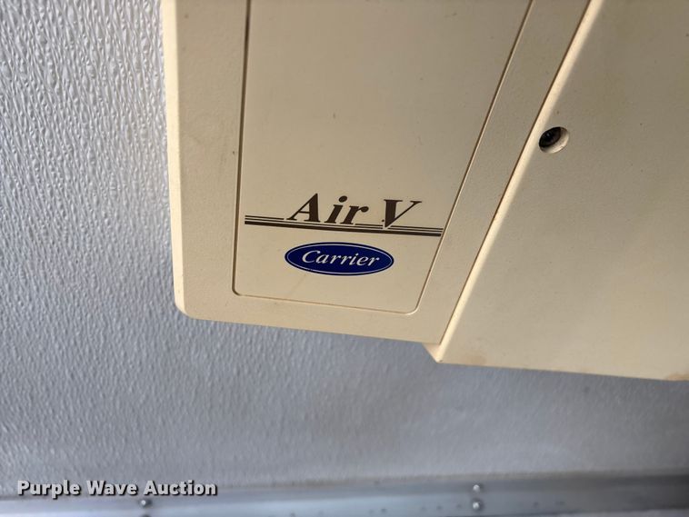 image for item FG0184 2001 Ford E350 utility van