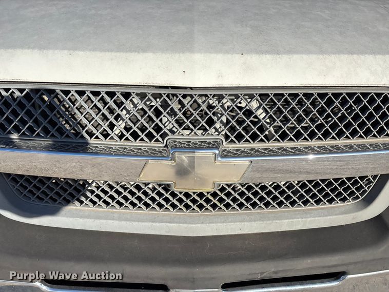 image for item FG0185 2005 Chevrolet Silverado 1500 pickup truck