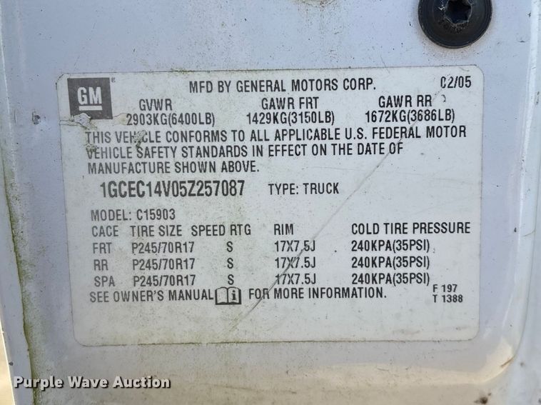 image for item FG0185 2005 Chevrolet Silverado 1500 pickup truck