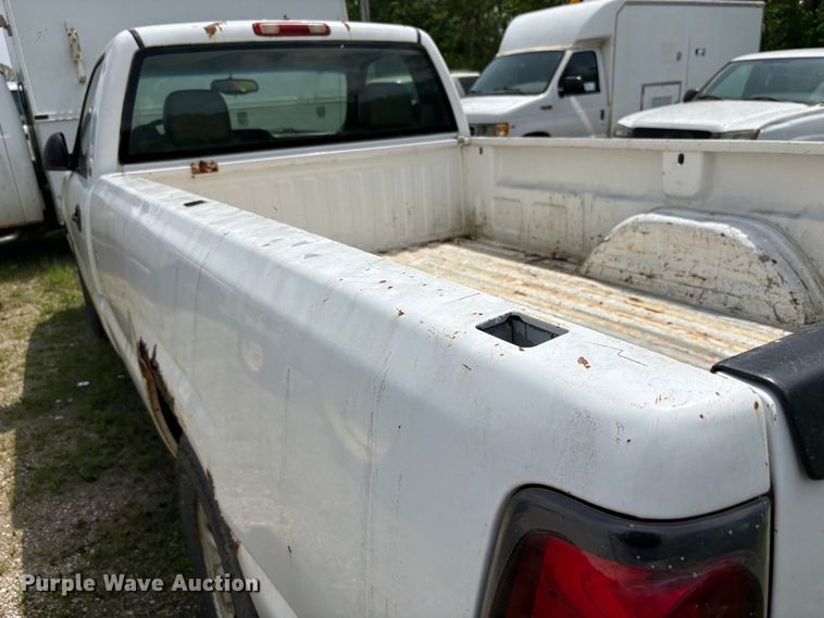 image for item FG0185 2005 Chevrolet Silverado 1500 pickup truck