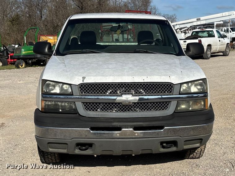 image for item FG0186 2005 Chevrolet Silverado 1500 pickup truck