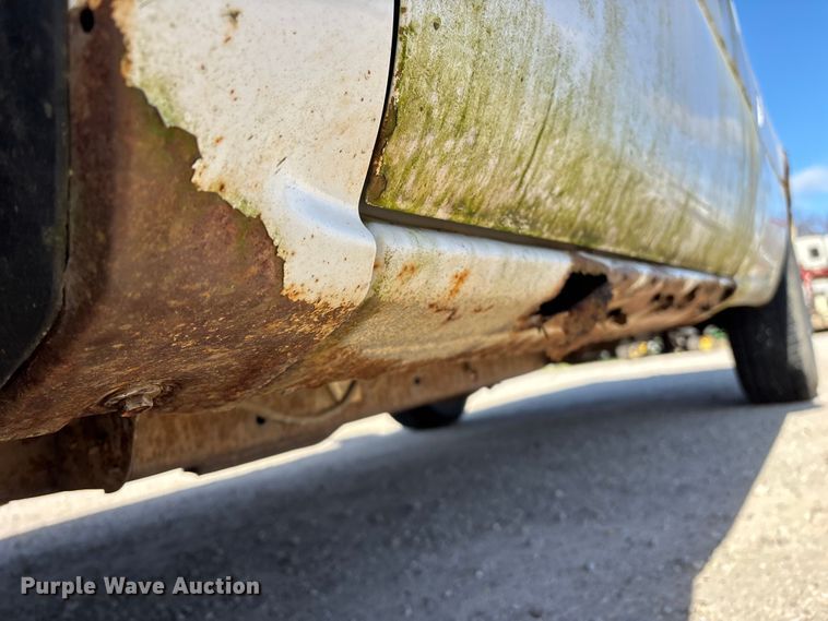 image for item FG0186 2005 Chevrolet Silverado 1500 pickup truck