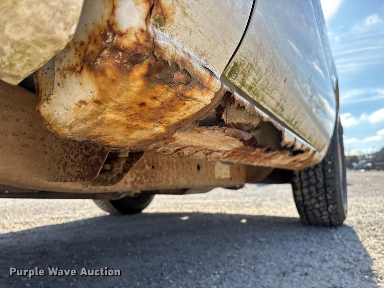 image for item FG0186 2005 Chevrolet Silverado 1500 pickup truck