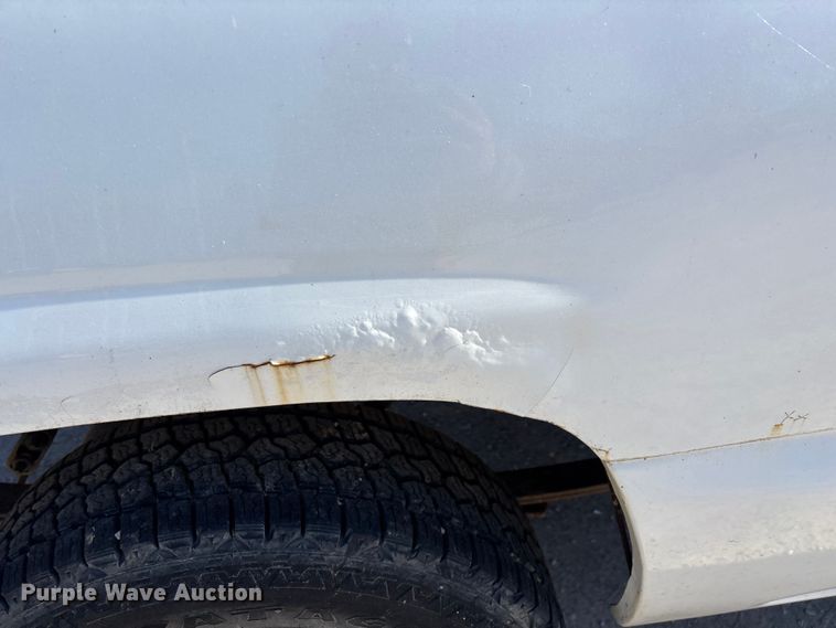 image for item FG0186 2005 Chevrolet Silverado 1500 pickup truck