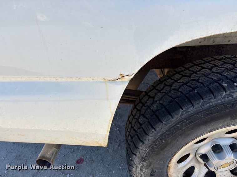 image for item FG0186 2005 Chevrolet Silverado 1500 pickup truck