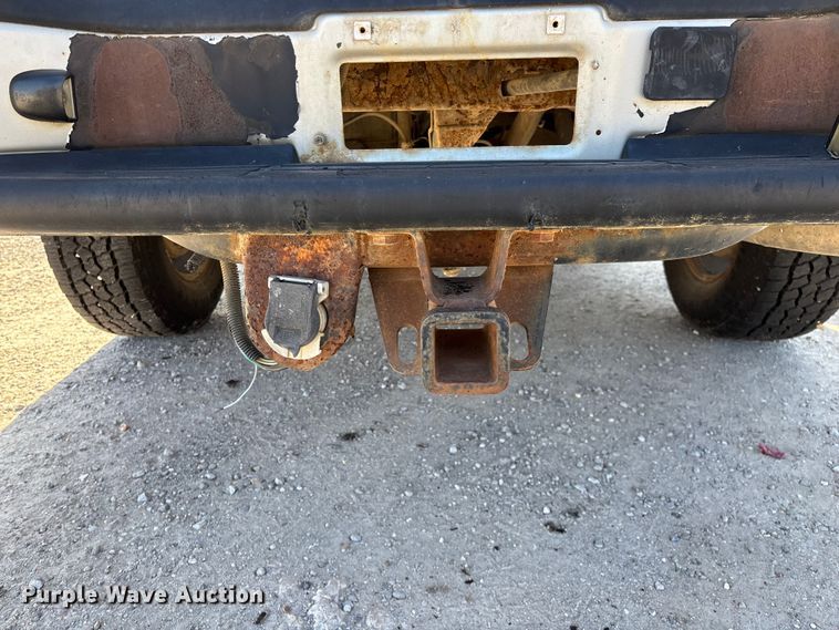 image for item FG0186 2005 Chevrolet Silverado 1500 pickup truck