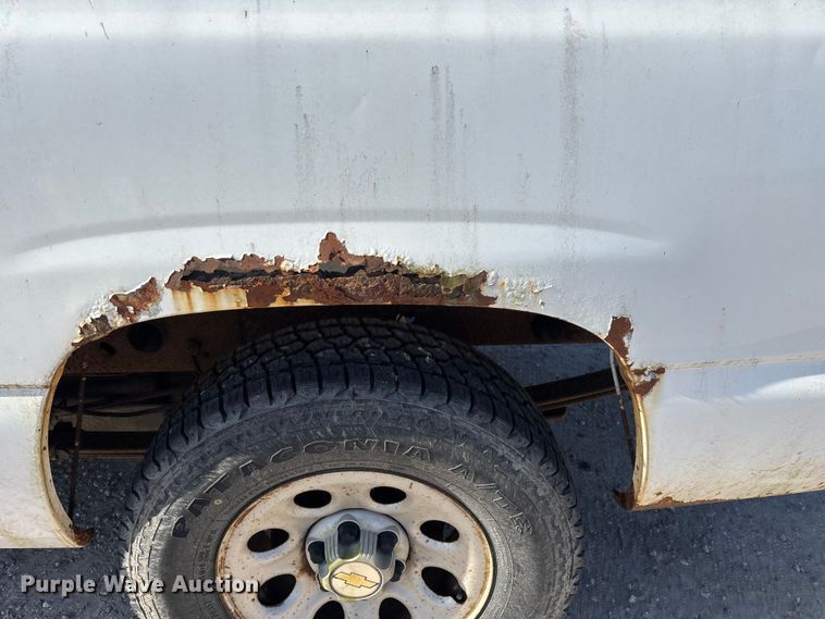 image for item FG0186 2005 Chevrolet Silverado 1500 pickup truck