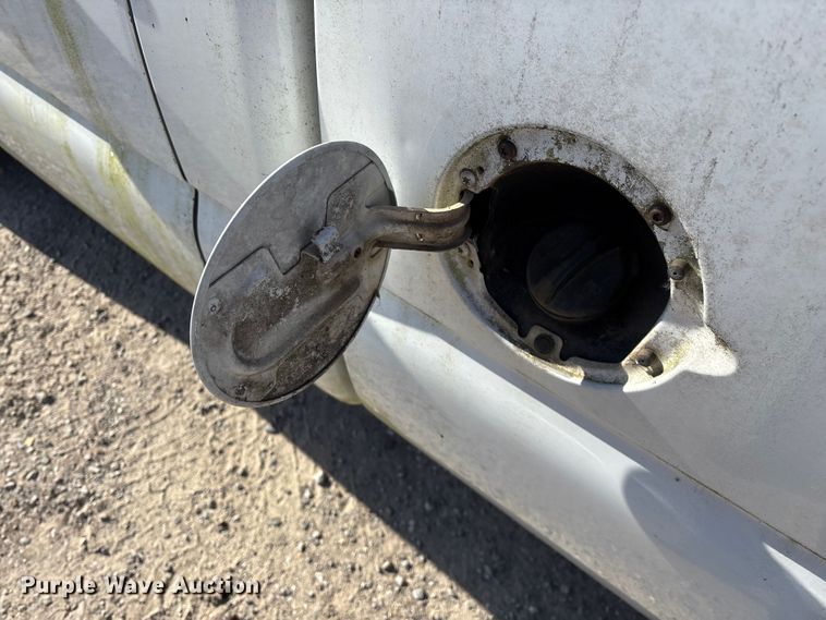 image for item FG0186 2005 Chevrolet Silverado 1500 pickup truck