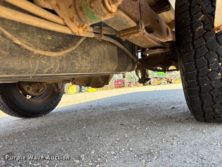 image for item FG0186 2005 Chevrolet Silverado 1500 pickup truck