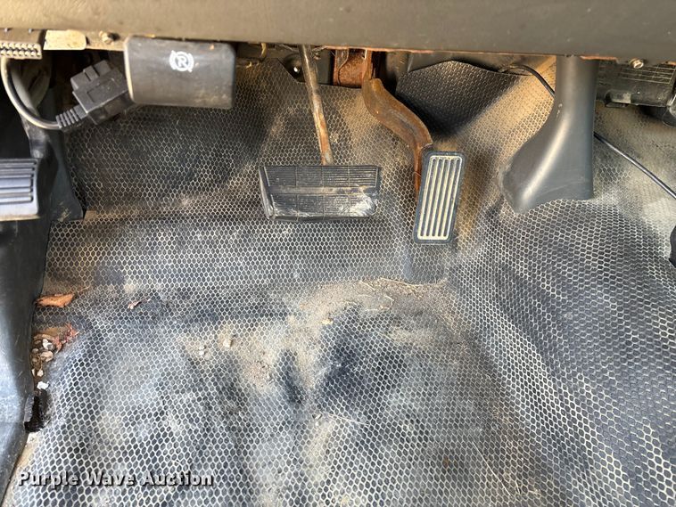 image for item FG0186 2005 Chevrolet Silverado 1500 pickup truck