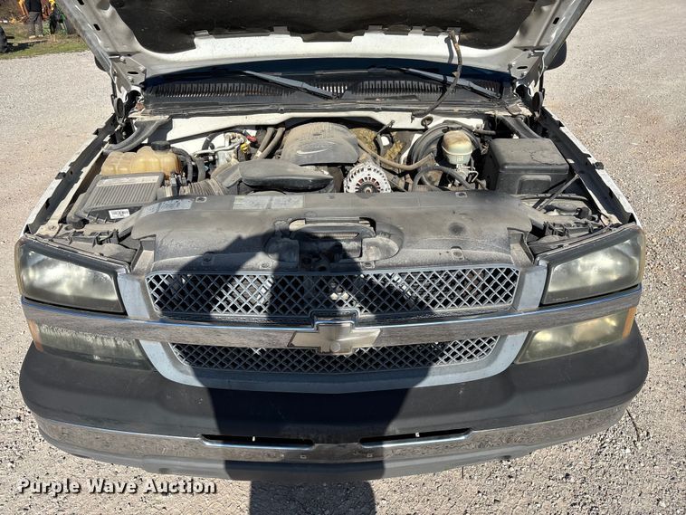 image for item FG0186 2005 Chevrolet Silverado 1500 pickup truck