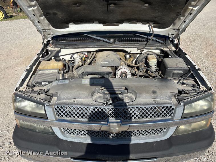 image for item FG0186 2005 Chevrolet Silverado 1500 pickup truck