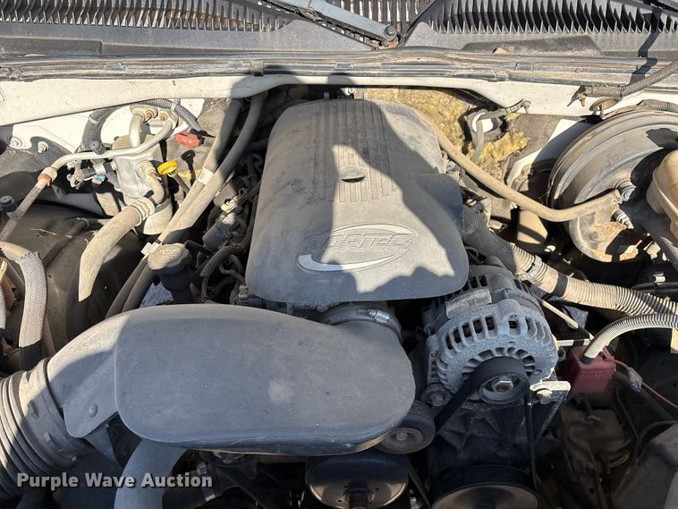 image for item FG0186 2005 Chevrolet Silverado 1500 pickup truck