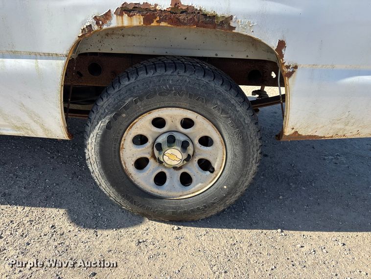 image for item FG0186 2005 Chevrolet Silverado 1500 pickup truck