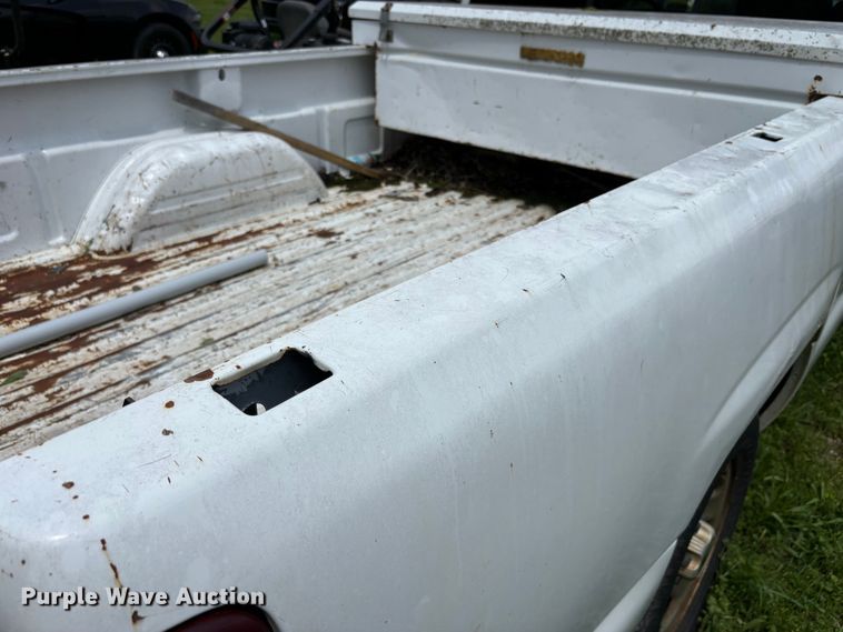 image for item FG0186 2005 Chevrolet Silverado 1500 pickup truck