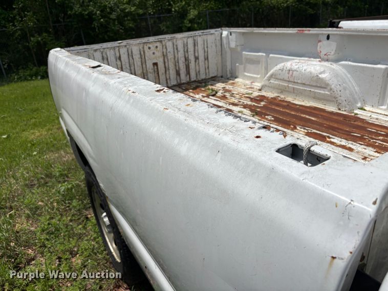 image for item FG0186 2005 Chevrolet Silverado 1500 pickup truck