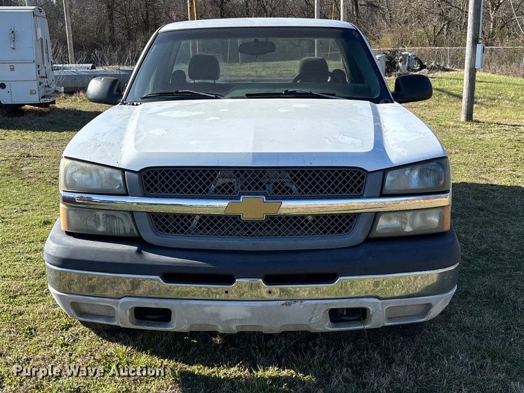 image for item FG0187 2005 Chevrolet Silverado 1500 pickup truck