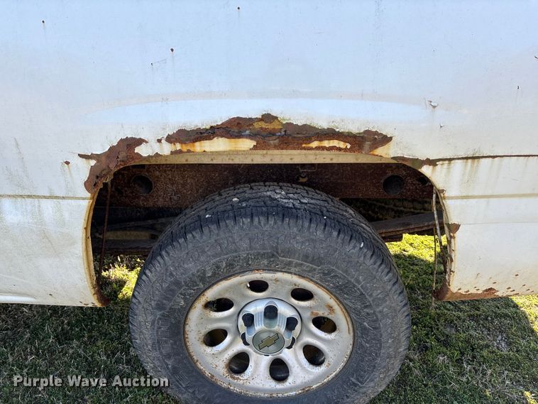 image for item FG0187 2005 Chevrolet Silverado 1500 pickup truck