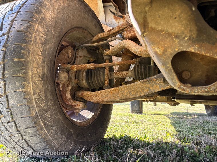 image for item FG0187 2005 Chevrolet Silverado 1500 pickup truck