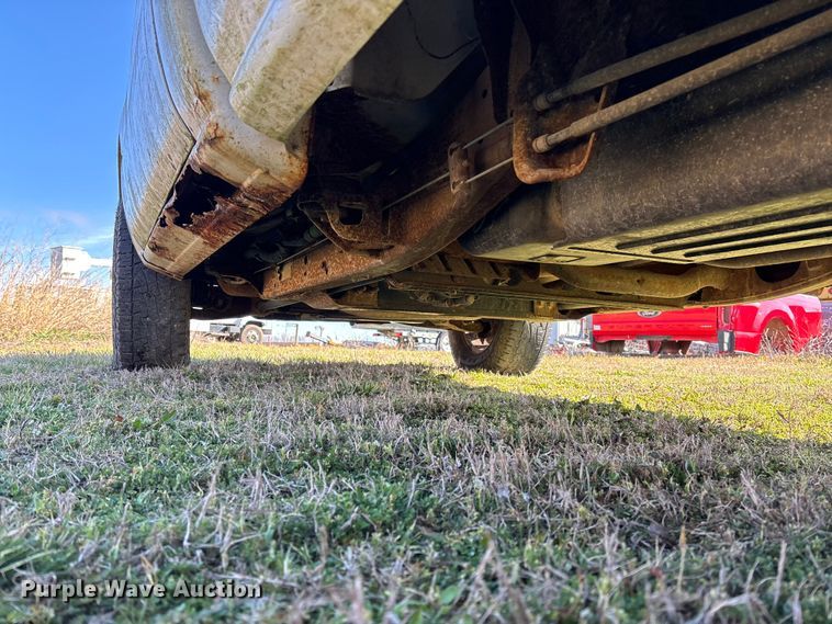 image for item FG0187 2005 Chevrolet Silverado 1500 pickup truck