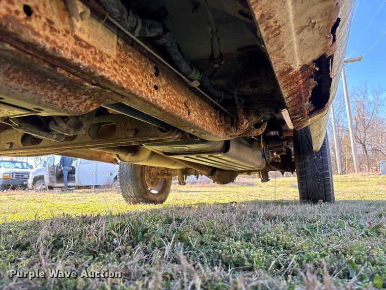 image for item FG0187 2005 Chevrolet Silverado 1500 pickup truck