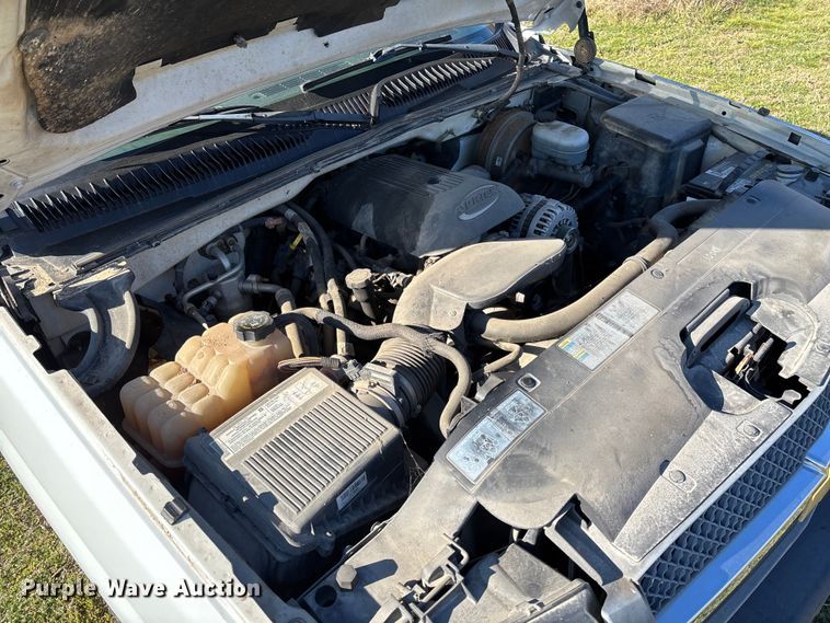 image for item FG0187 2005 Chevrolet Silverado 1500 pickup truck