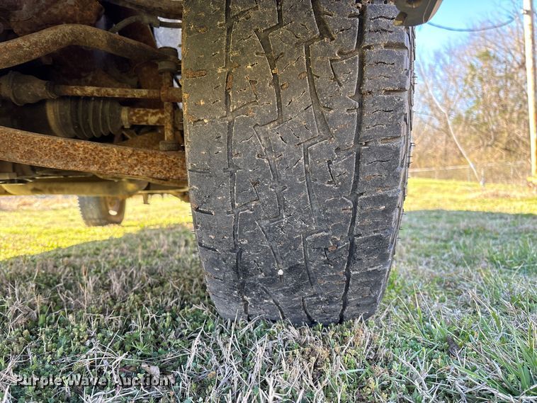 image for item FG0187 2005 Chevrolet Silverado 1500 pickup truck