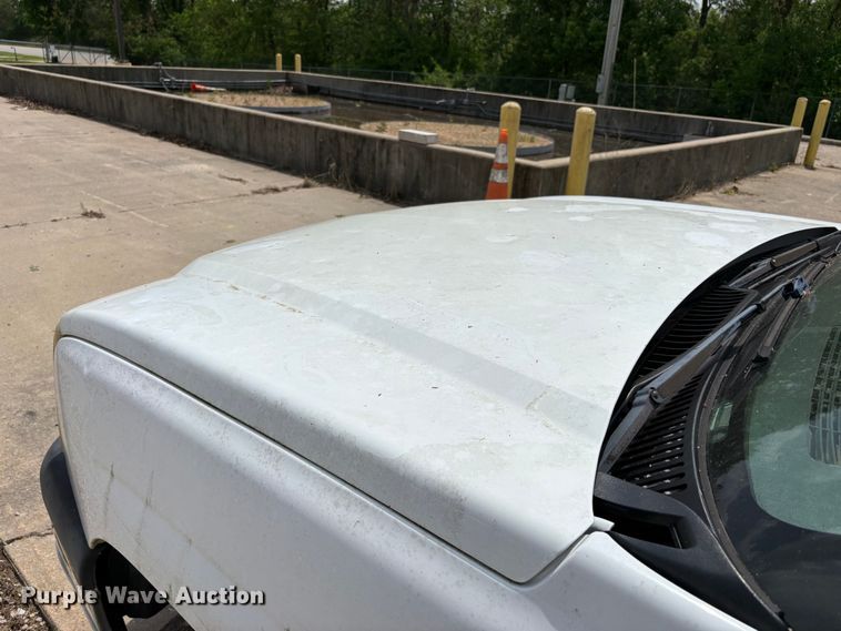 image for item FG0187 2005 Chevrolet Silverado 1500 pickup truck