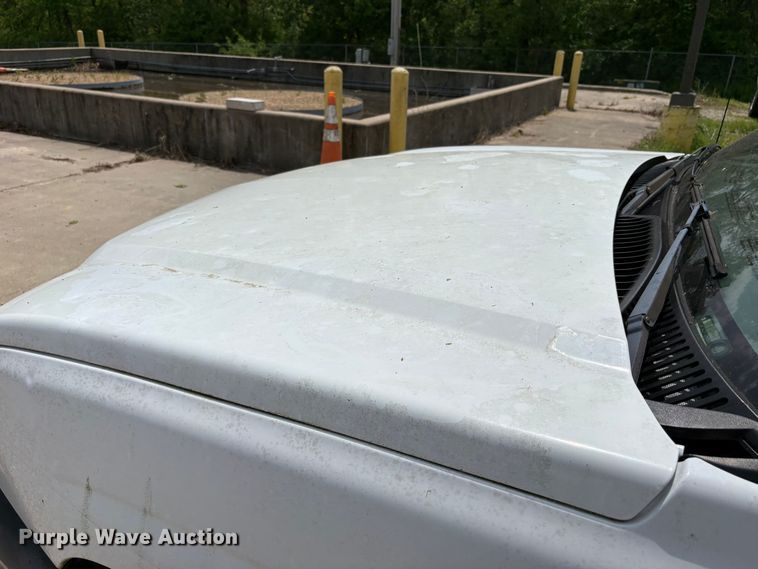 image for item FG0187 2005 Chevrolet Silverado 1500 pickup truck
