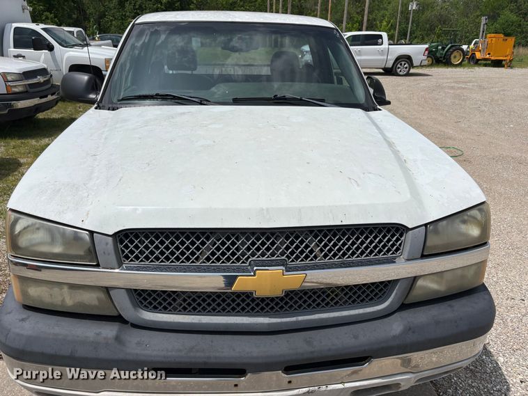 image for item FG0187 2005 Chevrolet Silverado 1500 pickup truck