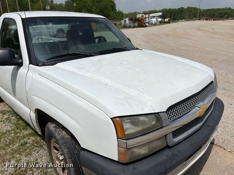 image for item FG0187 2005 Chevrolet Silverado 1500 pickup truck