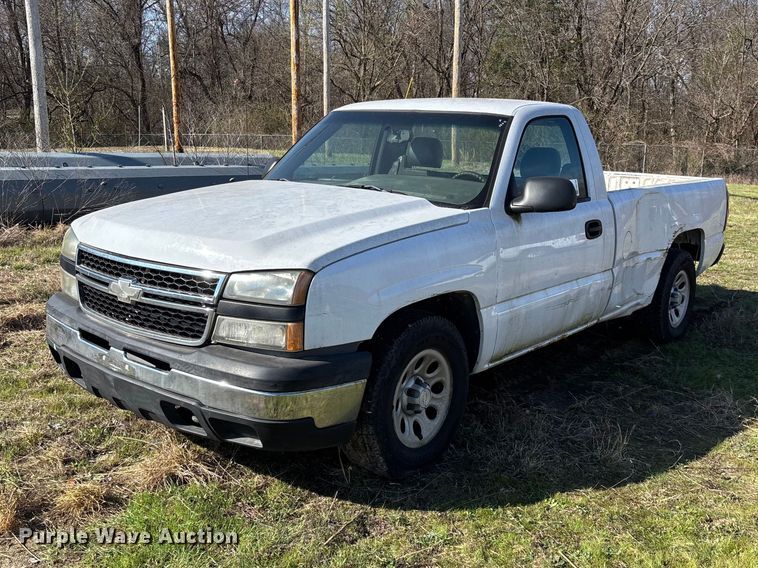 image for item FG0188 2006 Chevrolet Silverado 1500 pickup truck