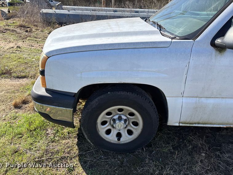 image for item FG0188 2006 Chevrolet Silverado 1500 pickup truck