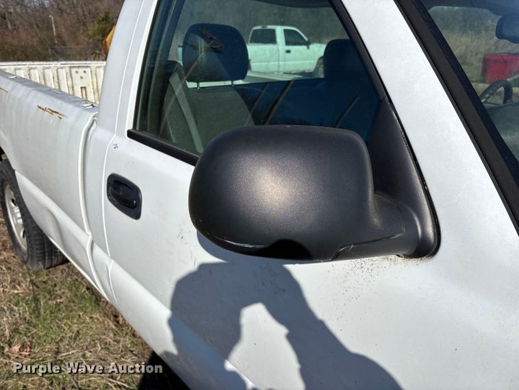 image for item FG0188 2006 Chevrolet Silverado 1500 pickup truck