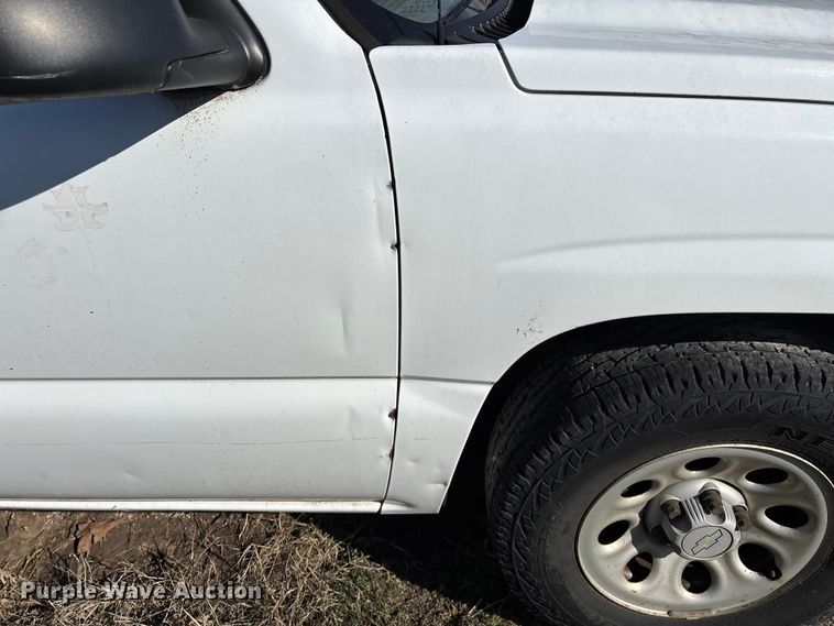 image for item FG0188 2006 Chevrolet Silverado 1500 pickup truck