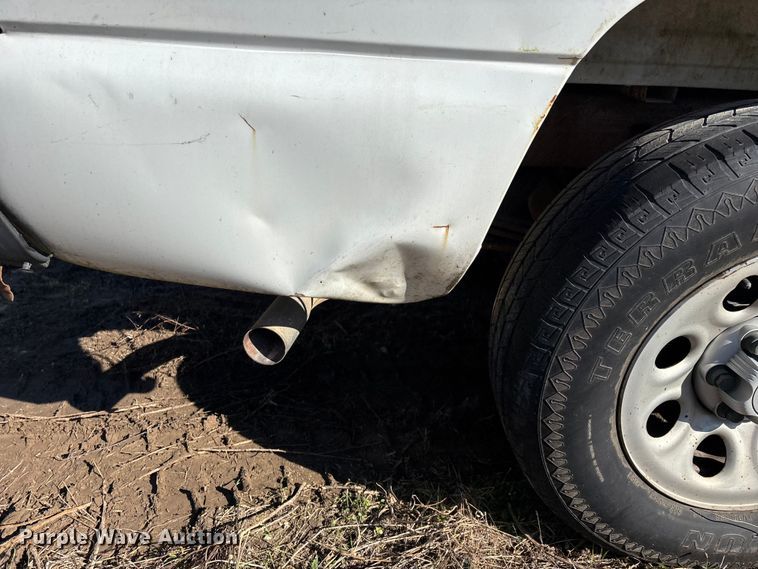 image for item FG0188 2006 Chevrolet Silverado 1500 pickup truck