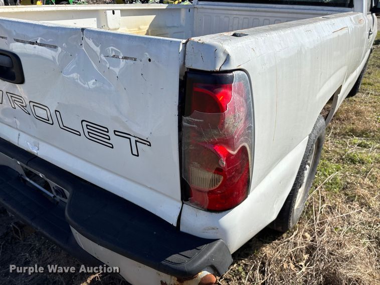image for item FG0188 2006 Chevrolet Silverado 1500 pickup truck