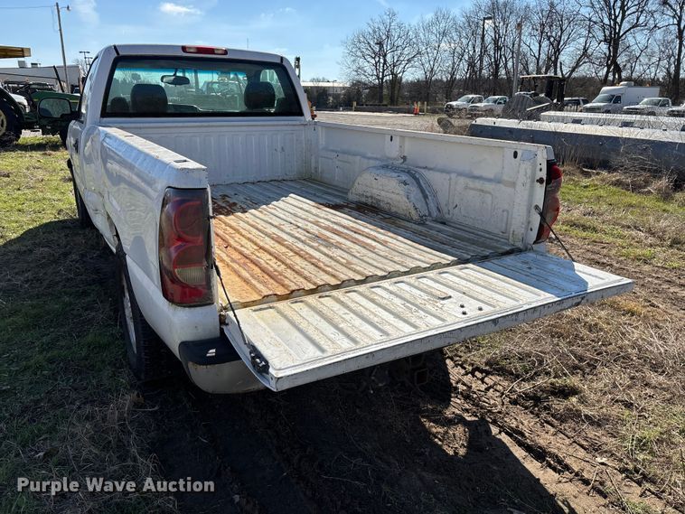 image for item FG0188 2006 Chevrolet Silverado 1500 pickup truck