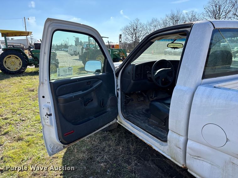 image for item FG0188 2006 Chevrolet Silverado 1500 pickup truck