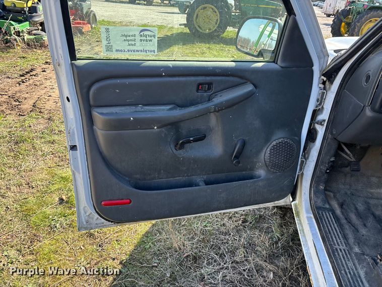 image for item FG0188 2006 Chevrolet Silverado 1500 pickup truck