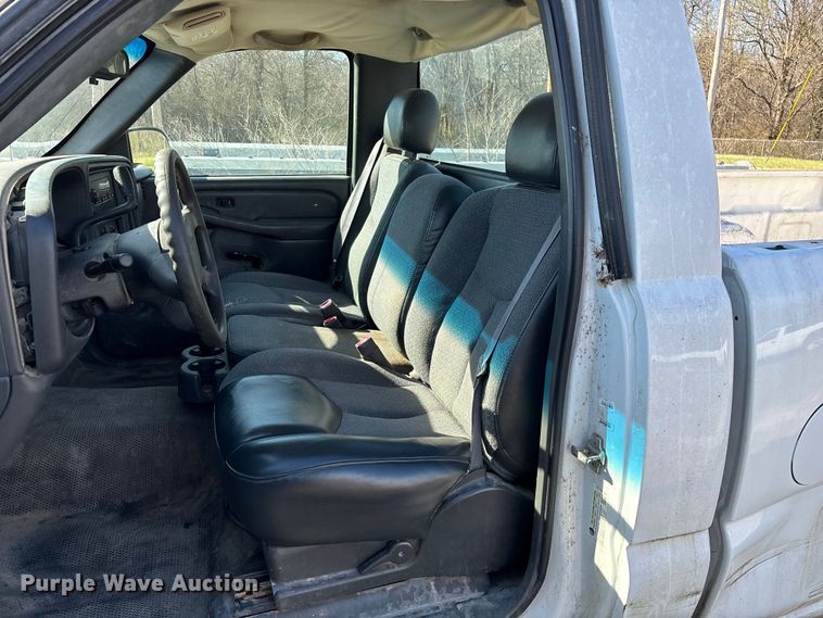 image for item FG0188 2006 Chevrolet Silverado 1500 pickup truck