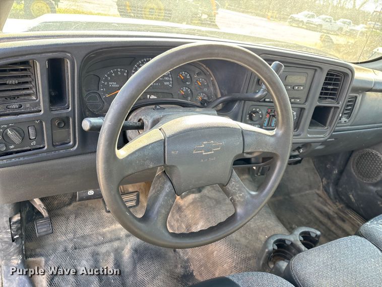 image for item FG0188 2006 Chevrolet Silverado 1500 pickup truck
