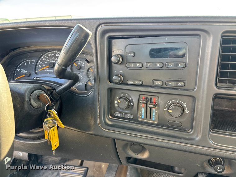 image for item FG0188 2006 Chevrolet Silverado 1500 pickup truck