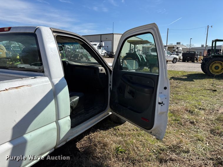 image for item FG0188 2006 Chevrolet Silverado 1500 pickup truck